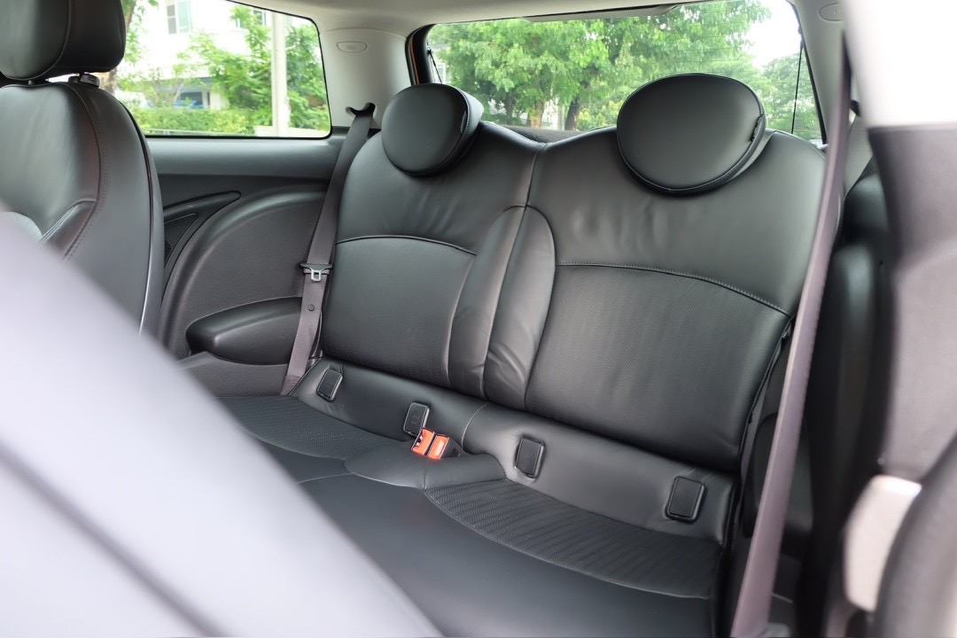 Mini Hatch R56 Cooper S Look 2 ปี 2009