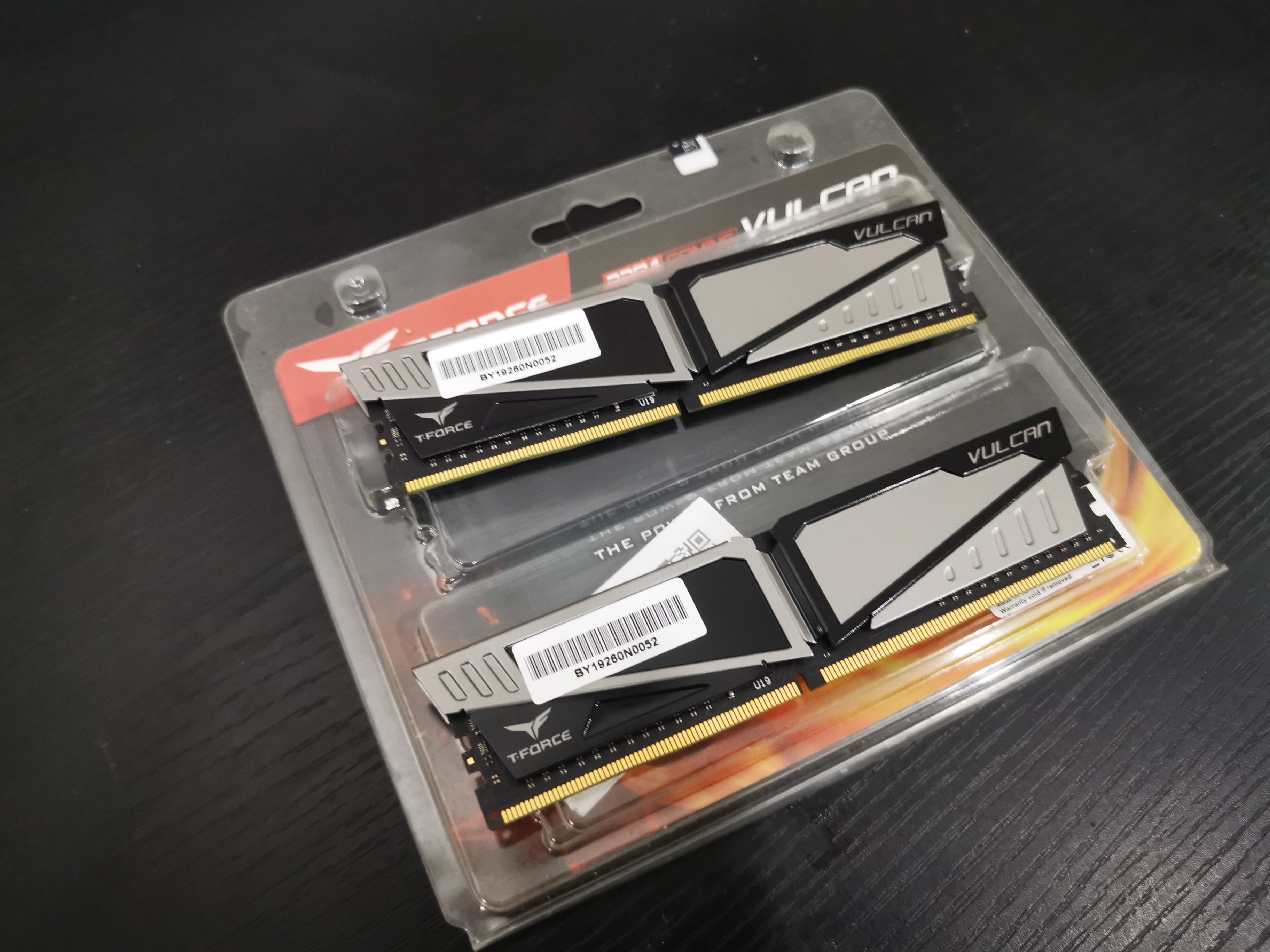 RAM TEAMGROUP VULCAN DDR4 16GB(8X2)/2400