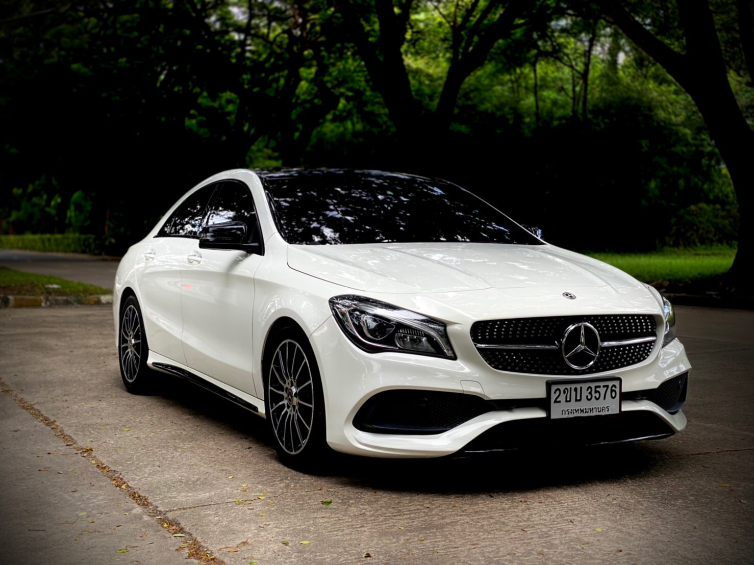 Mercedes Benz CLA250AMG White Art Edition ปี 2018