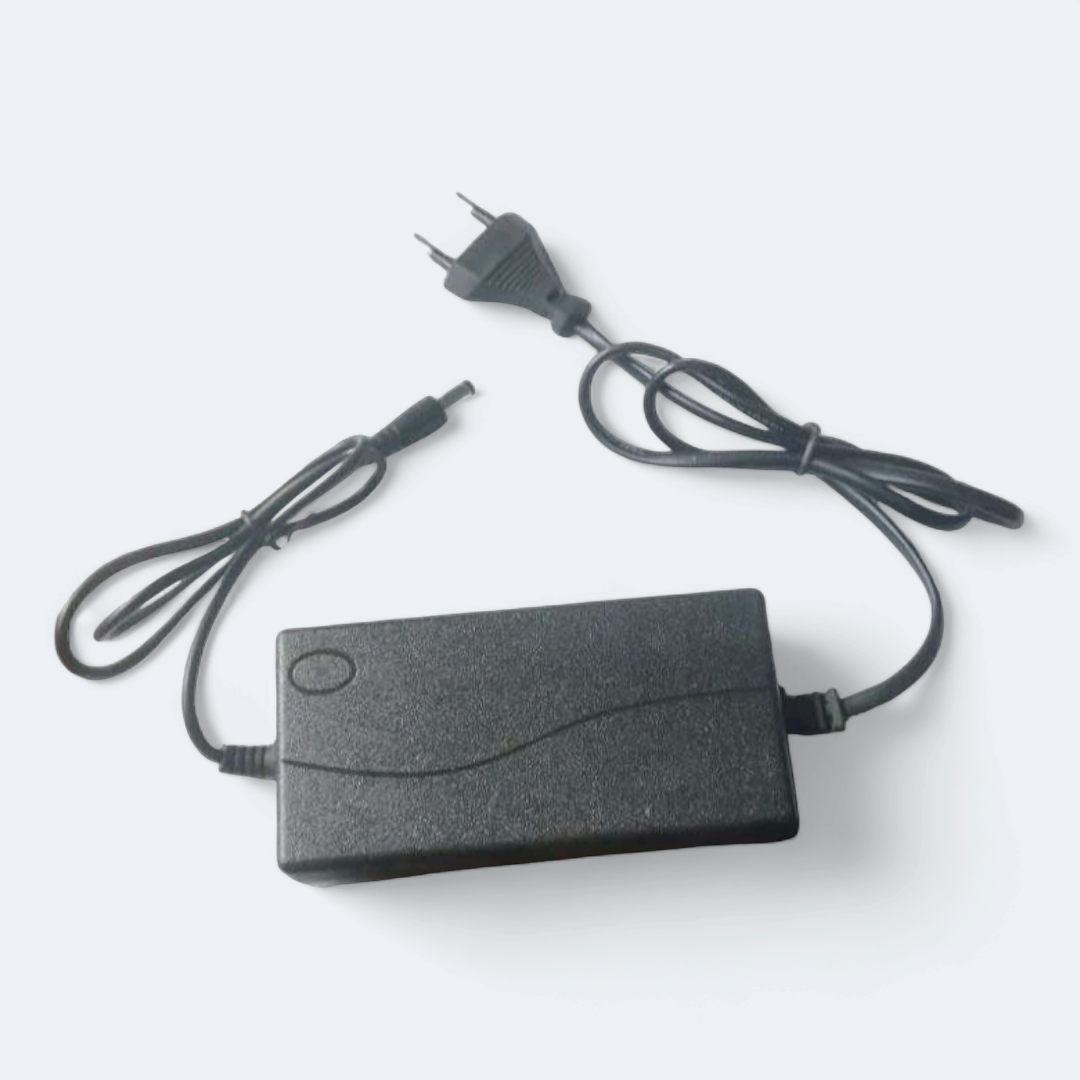 ที่ชาร์จแบตเตอรี่ ทรงสี่เหลี่ยมผืนผ้า (หัวกลม) สำหรับแบต ที่บรรจุถ่านข้างใน 5-10 ก้อน