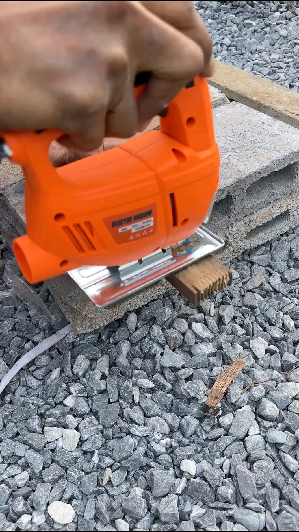 จัดโปรโมชั่น คู่หู เลื่อยจิ๊กซอ ONSEN รุ่น ON-431 และเครื่องขัดกระดาษทรายแบบสั่น BONCHI รุ่น 4510H