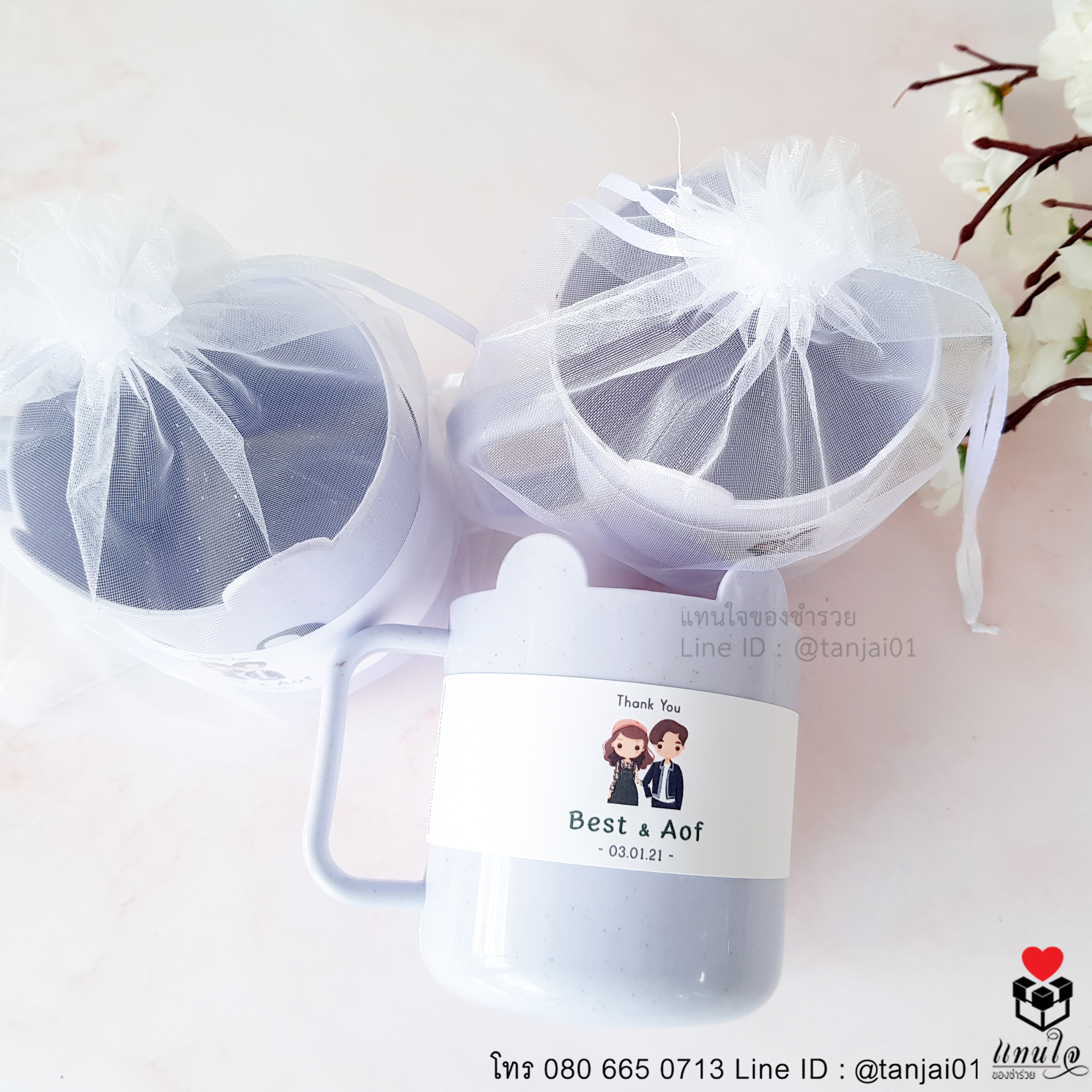ของชำร่วยแต่งงาน แก้วพลาสติกหูกระต่าย สายคาดป้ายชื่อ พร้อมถุงไหมแก้ว 04