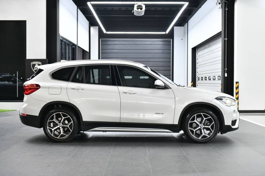 BMW X1 sDrive18i xLine ปี 2017