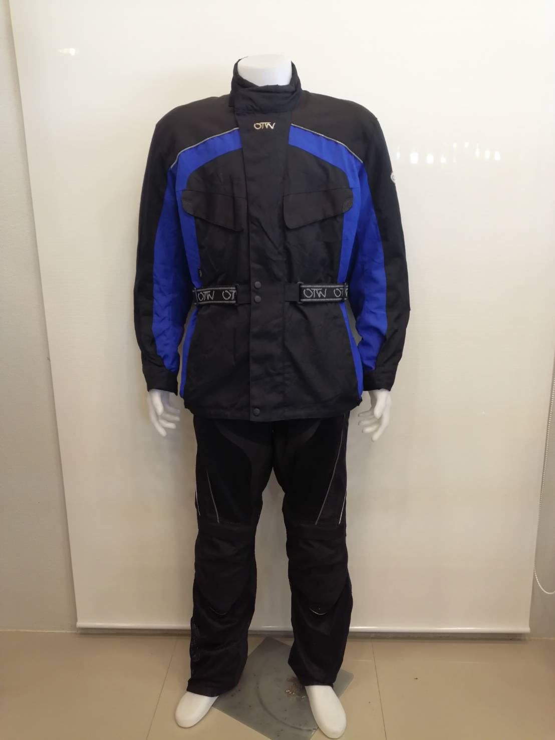 เสื้อขี่มอเตอร์ไซด์( มือสอง) RCT 257 ขนาด : อก 50" ยาว 29" **ยี่ห้อ OTW **