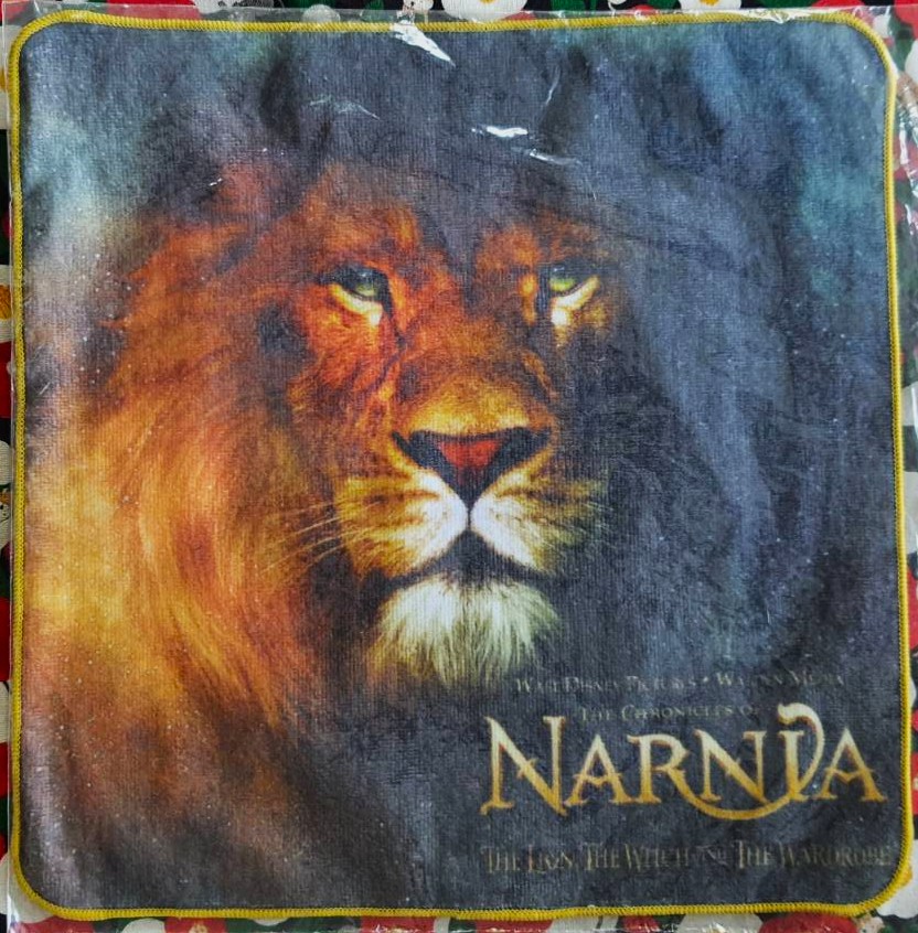 The Chronicles of Narnia The Lion นาร์เนีย ผ้าเช็ดหน้า ของจากญี่ปุ่น Size : 30 x 30 cm ผ้านิ่ม ซับน้ำได้ดี
