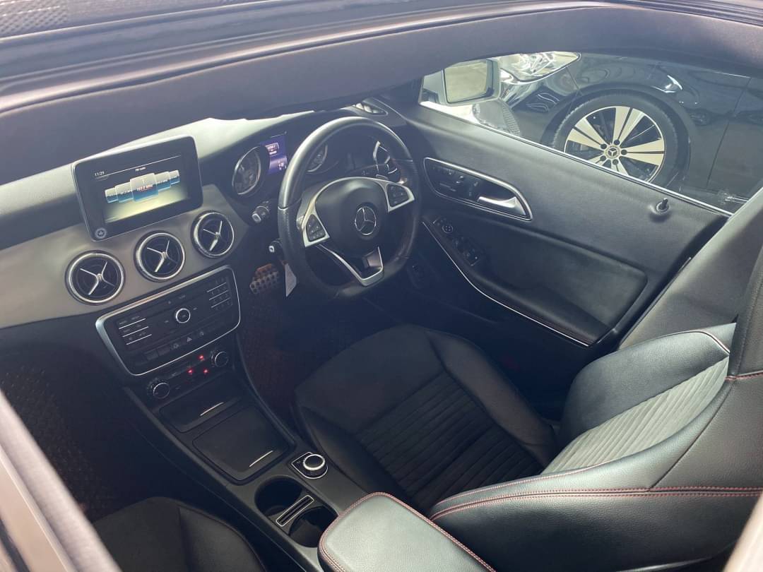 Mercedes-Benz CLA 250 AMG Sport ปี 2015