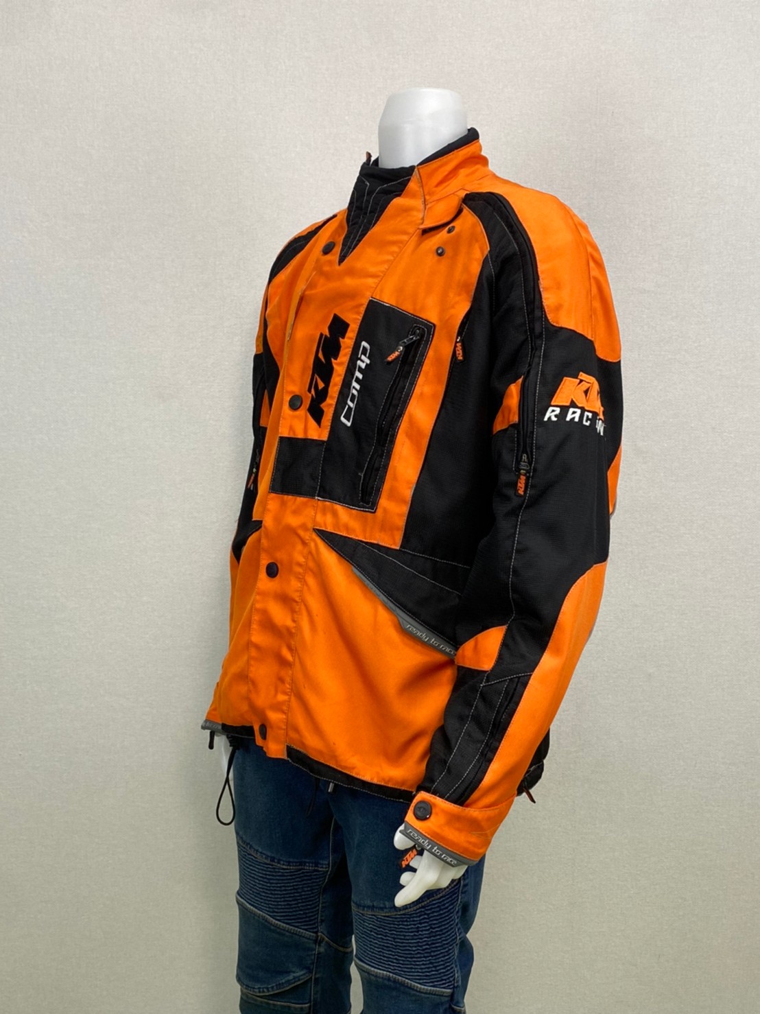 เสื้อขี่มอเตอร์ไซด์( มือสอง) RCTA 229 อก 54" ยาว 29" ยี่ห้อ**KTM**