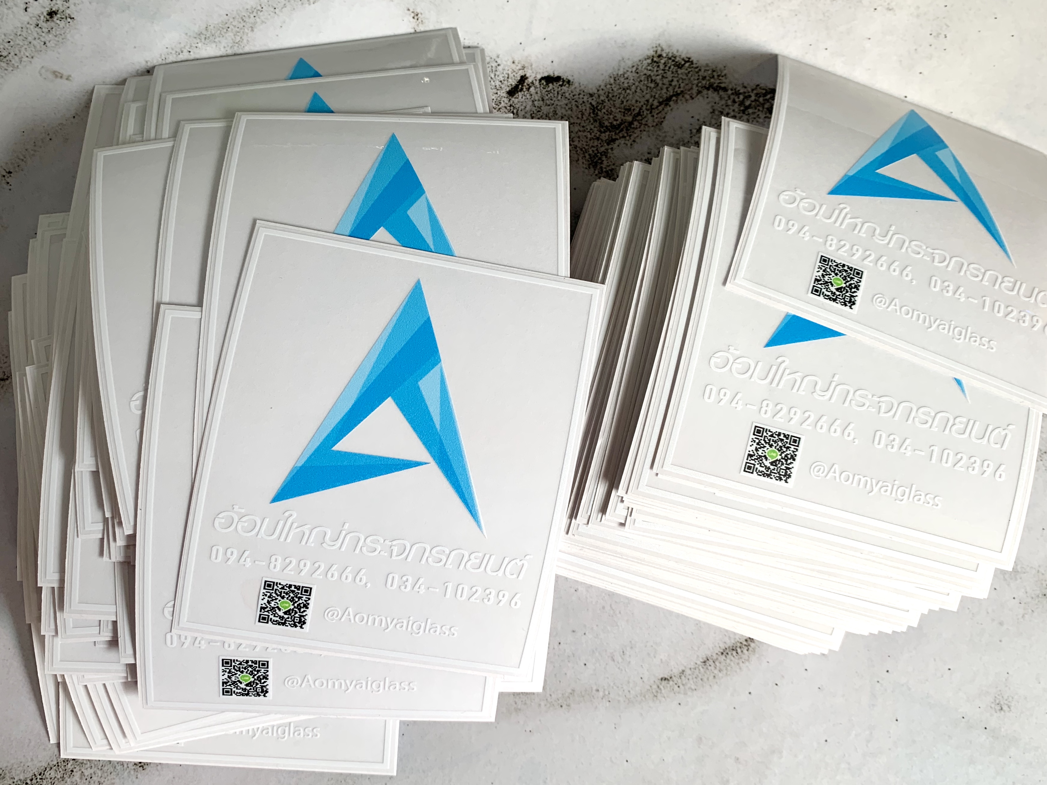 สติ๊กเกอร์ใสรองพื้นหมึกขาว หมึกขาว พิมพ์หมึกขาว