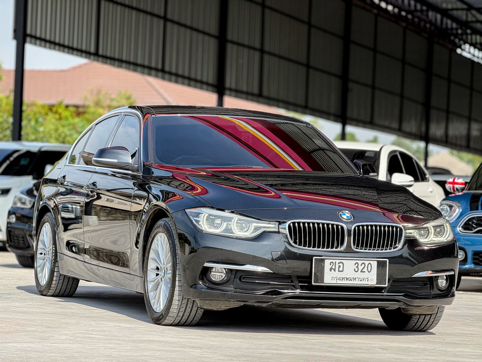 BMW SERIES 3 320d LUXURY F30 สีดำ ปี 2017