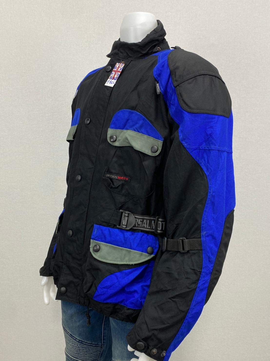 เสื้อขี่มอเตอร์ไซด์( มือสอง) RCTA 055 อก 50" ยาว 28" ยี่ห้อ**UNWERSAL**