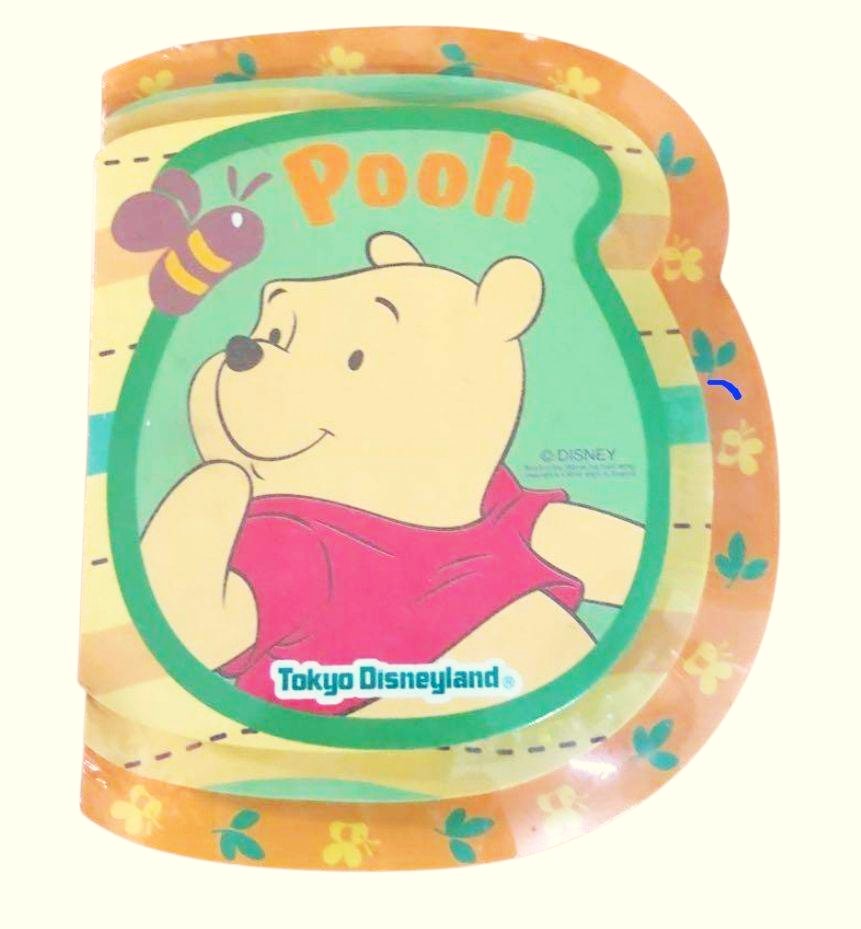 Set กระดาษ โน๊ต Tokyo Disneyland Pooh โตเกียวดิสนีย์แลนด์ วินนี่ เดอะ พูห์ หมีพูห์ จากญี่ปุ่น 1 แพ๊ค มี 3 แบบ 3 ลาย Size : โดยประมาณ 12 cm