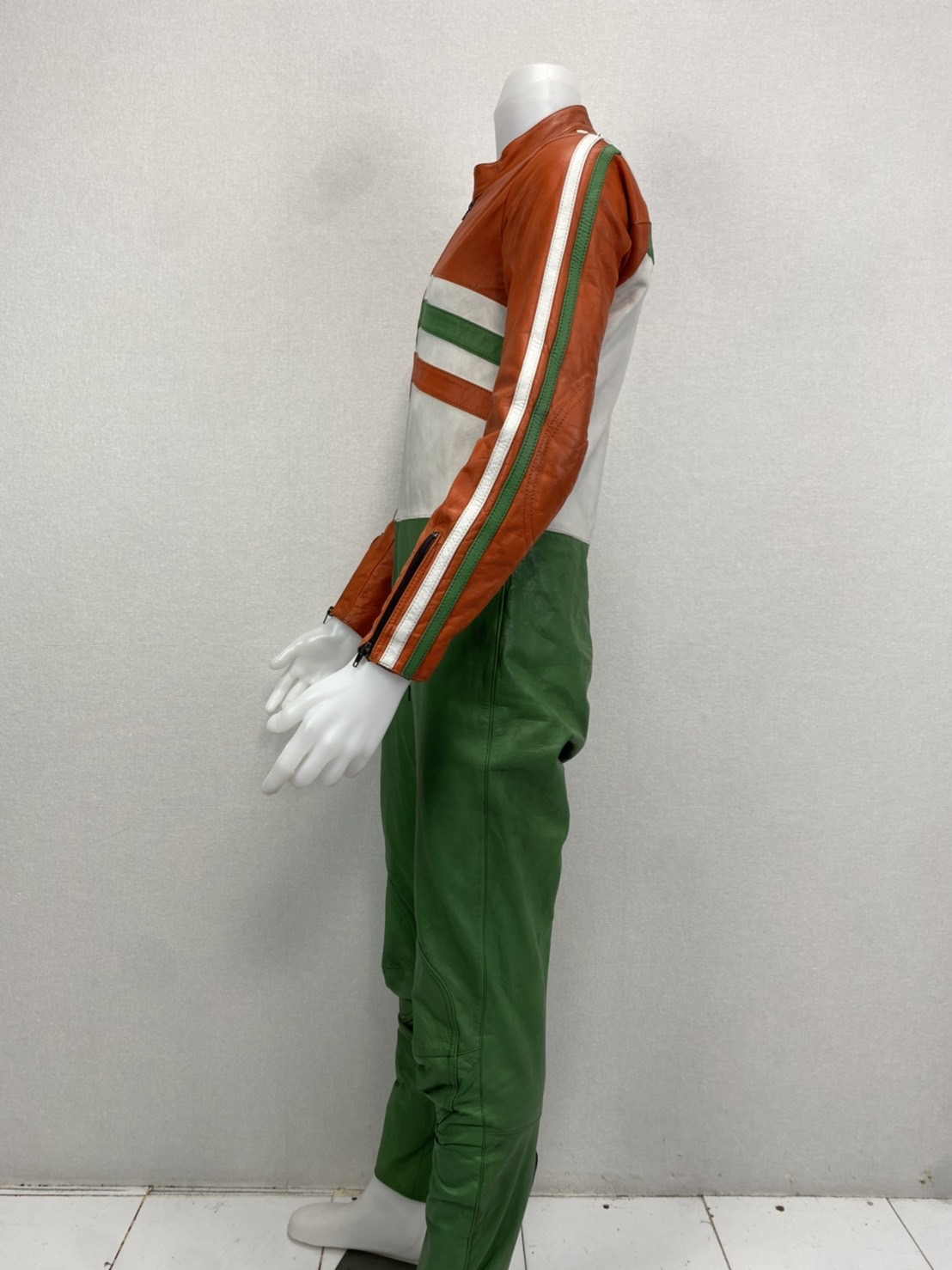 Racing suit ( มือสอง ) RCSS 011 : อก 38 ” เอว 32 “ ยาว 59 ** MJK **