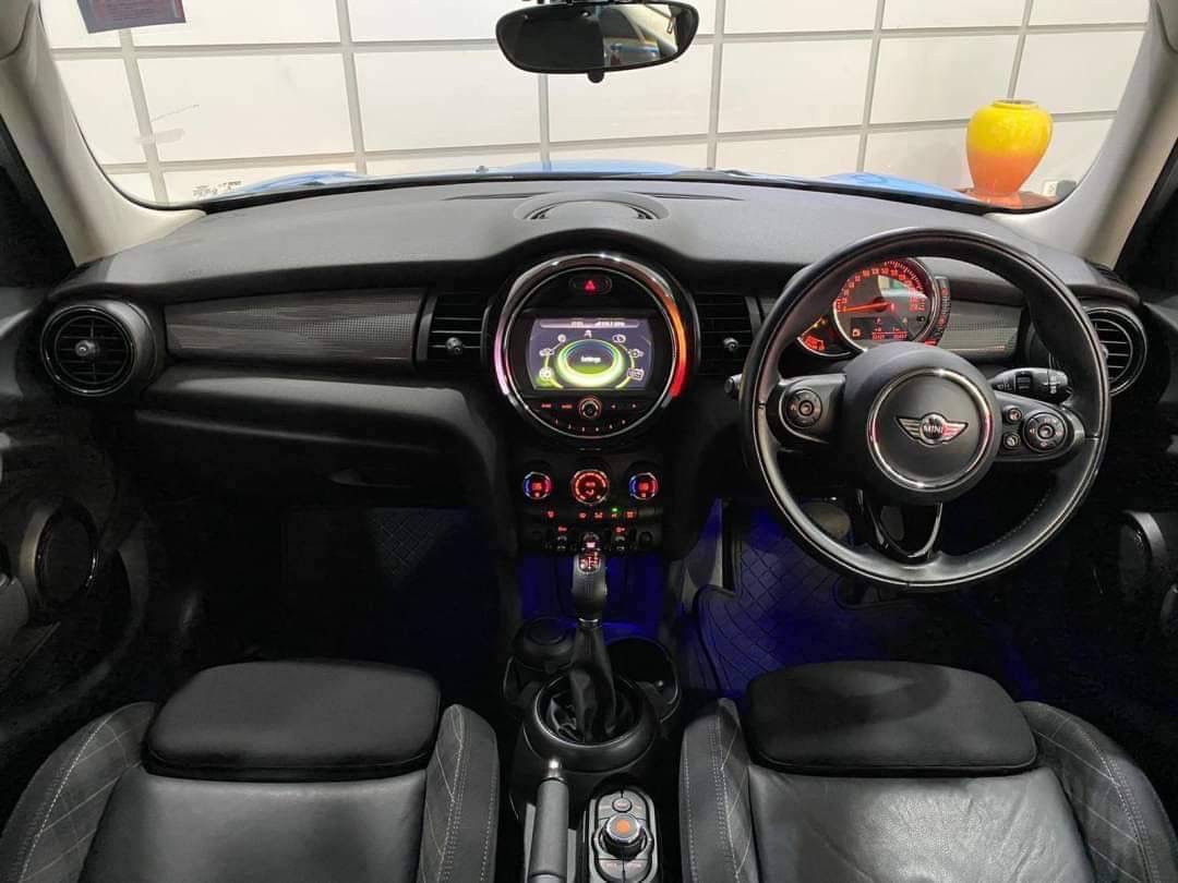 Mini Copper A 5 TURER RHD 1.5 turbocharged V3 F55 CBU ปี 2015