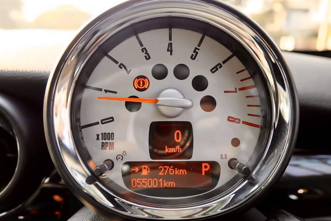 Mini R58 LCI Coupe Cooper S ปี 2012