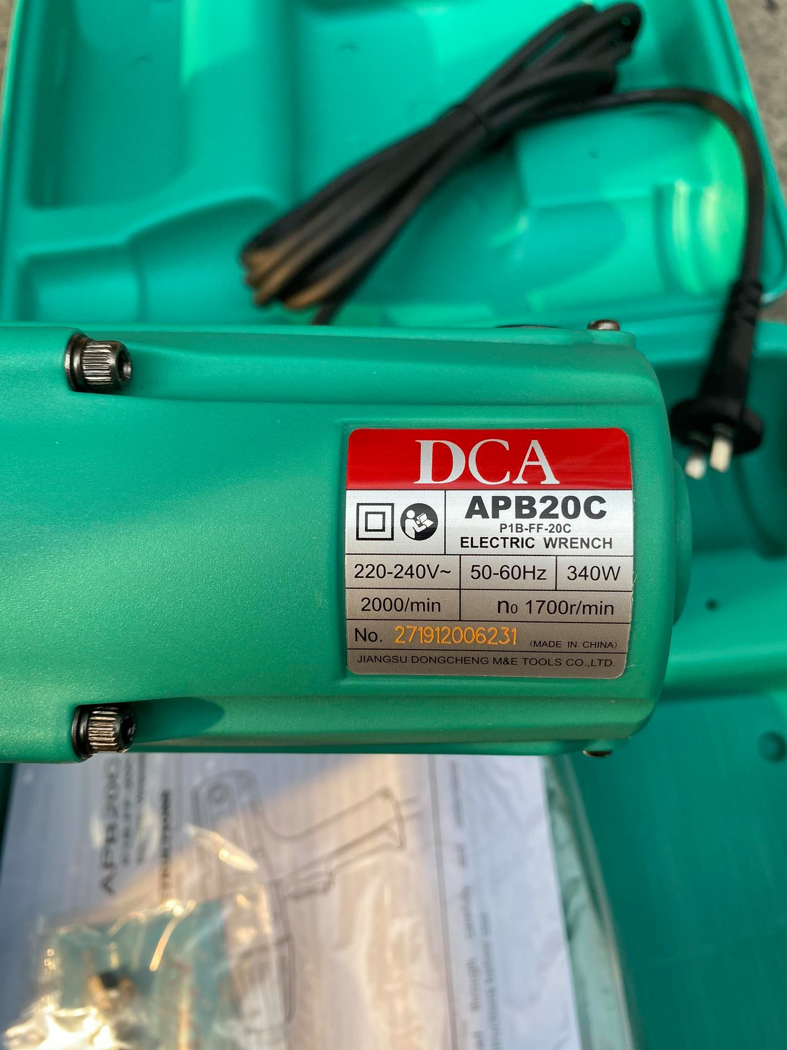 บล็อกไฟฟ้า DCA 4 หุน พร้อมลูกบล็อกเบอร์ 24