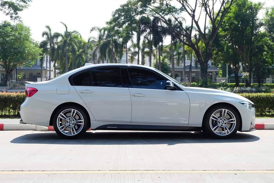 Bmw F30 320D LCI M Performance ปี 2017