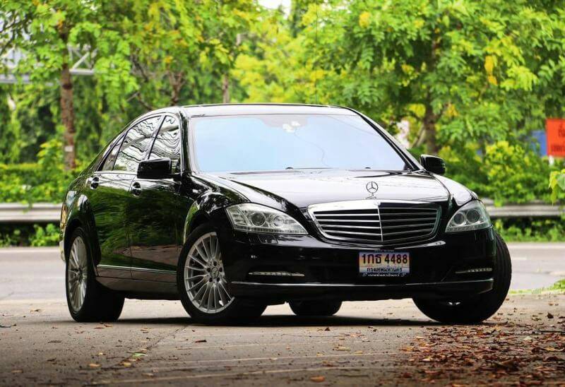 Mercedes-Benz S300L (facelift)AMG Package เป็นรุ่นตัวถังยาว ปี2010