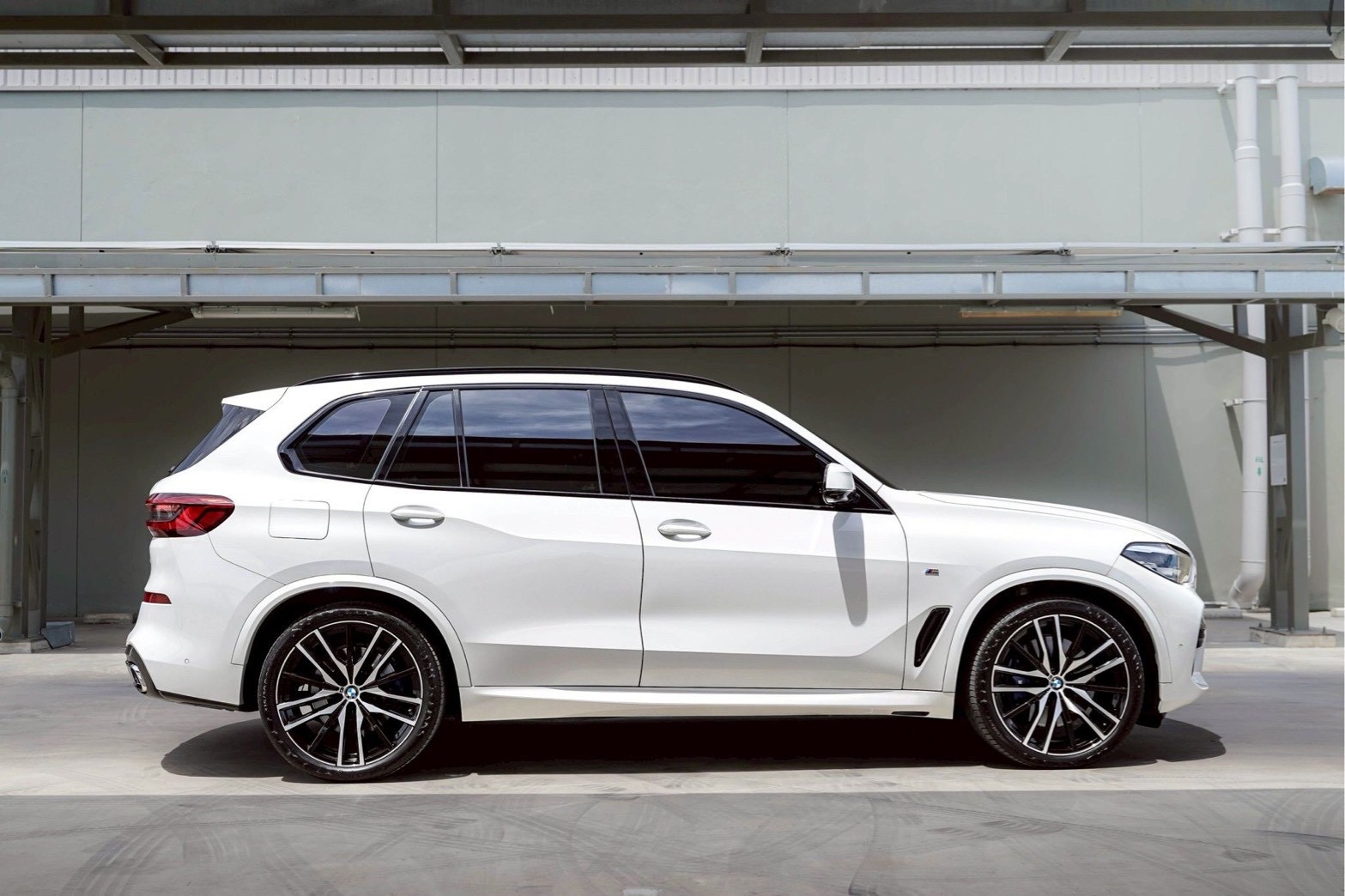 BMW X5 30d M-Sport (G05) ขาว/น้ำตาล ปี 2018