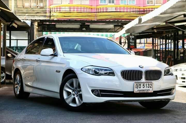 Bmw F10 523i ปี2011