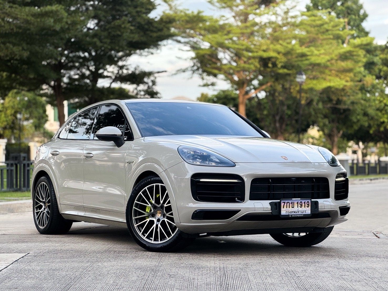 Porsche Cayenne e-hybrid Coupe ปี 2021