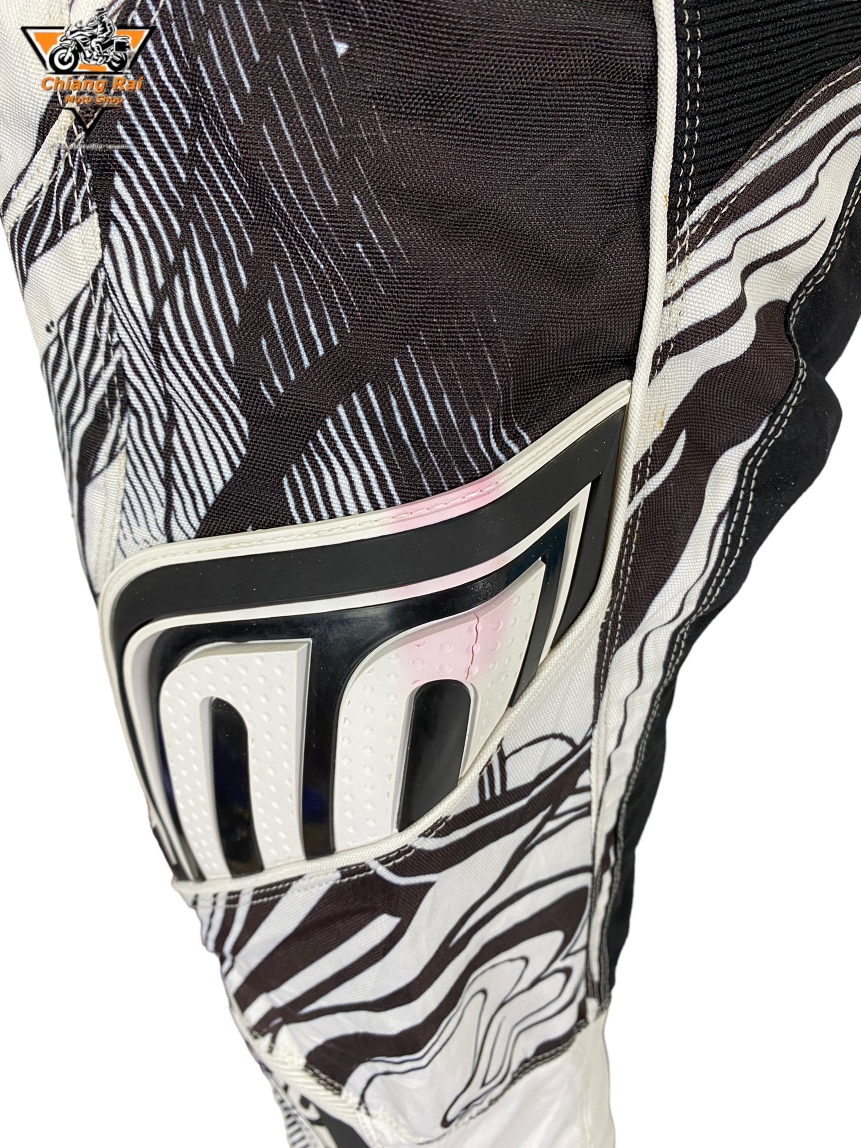 กางเกงขี่มอเตอร์ไซด์ ( มือสอง ) E&A 558: เอว 30-32" ยาว 27" **CONTACT**