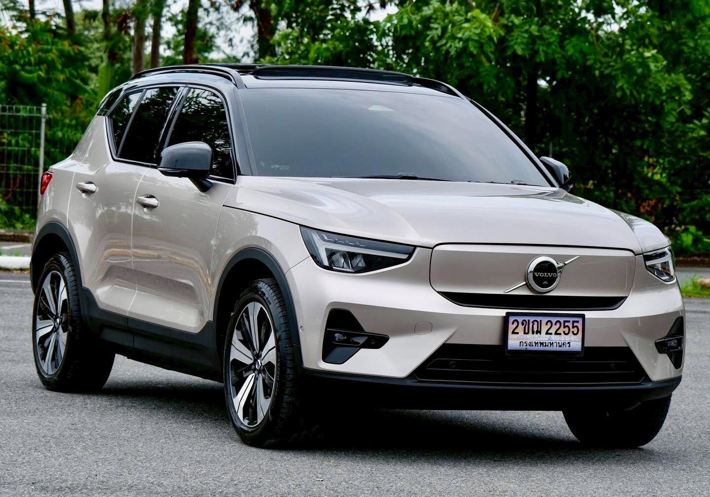 Volvo XC40 Recharge Pure Electric Twin Motor ปี 2023
