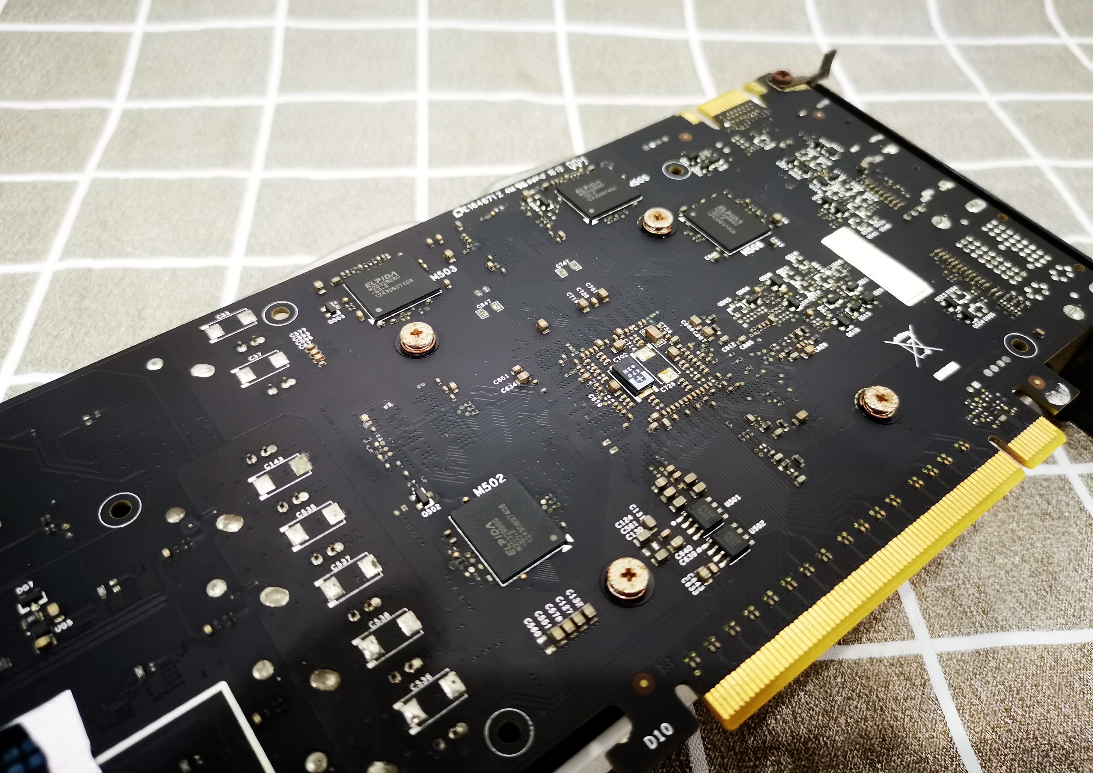 Colorful iGame GTX 650 Ti BOOST 2GB GDDR5 192Bit