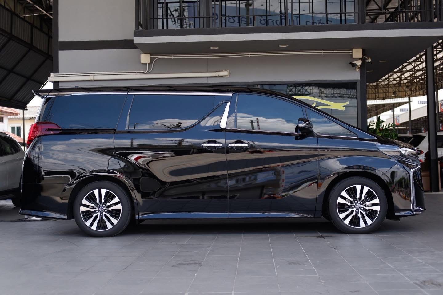 TOYOTA Alphard 2.5 SC Package Topสุด ปี 2021 แท้