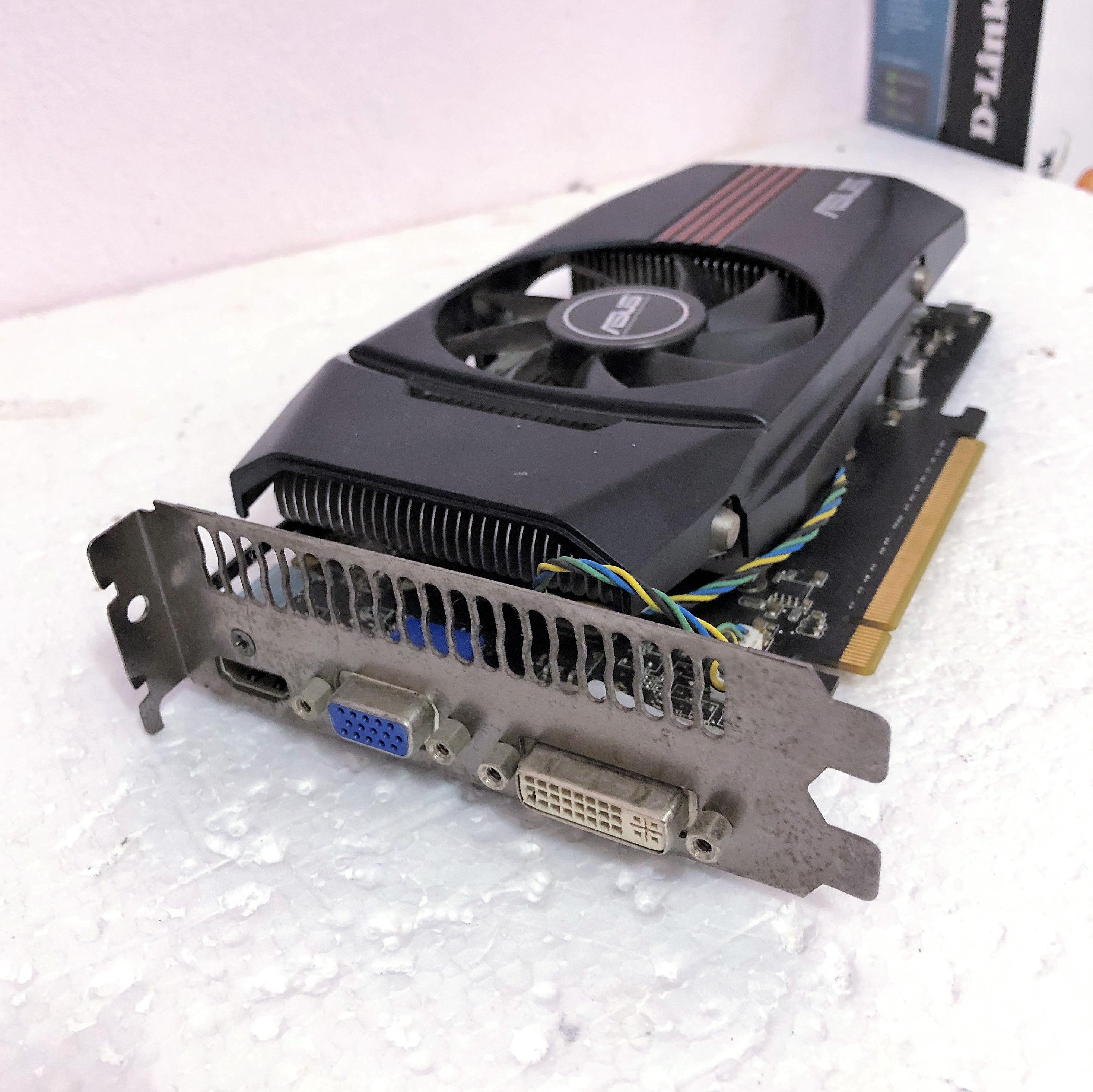 VGA Asus GTX 550TI 1G