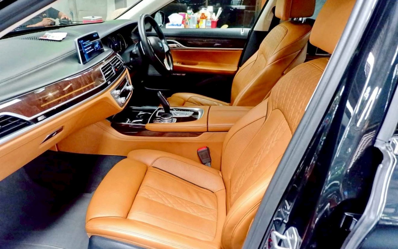 BMW 740Le xDrive Pure Excellence (G12) ปี 2017