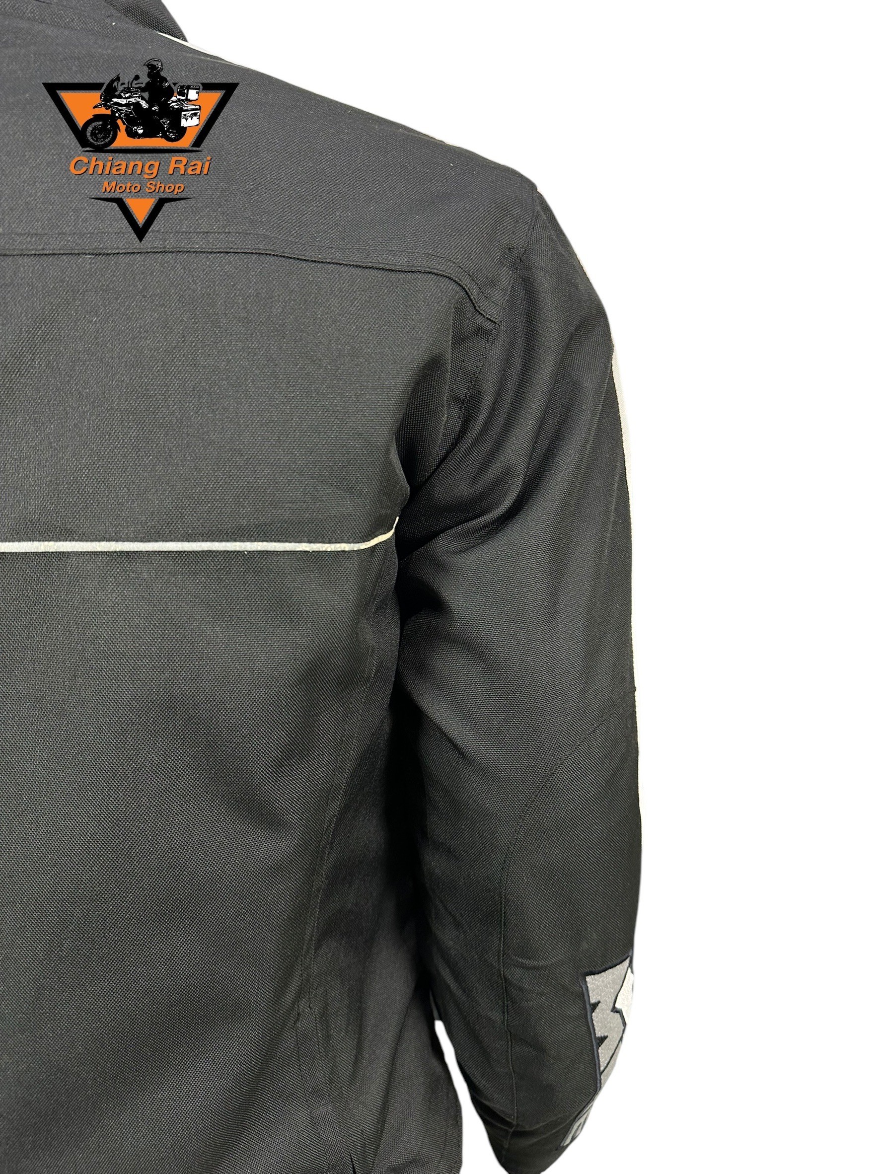 เสื้อขี่มอเตอร์ไซด์( มือสอง) RCSA 974 : อก 40-42" ยาว 23" (XL) **MIKE**