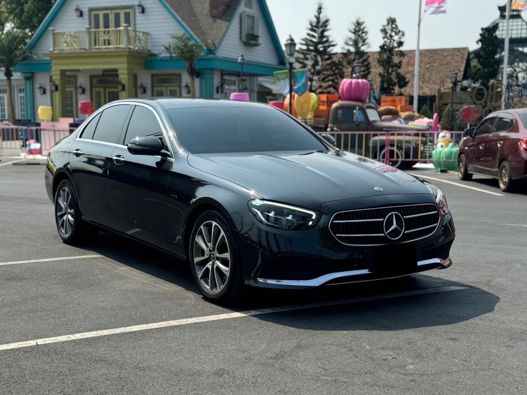 Mercedes Benz E300e Avantgarde ปี 2021