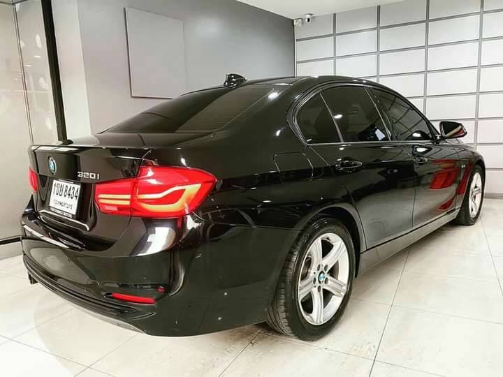BMW 320i Sport F30 2.0 ปี 2016 LCI
