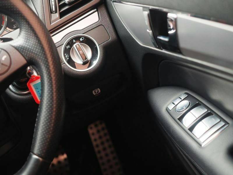 Mercedes Benz E200 Sport Coupe ปี 2011