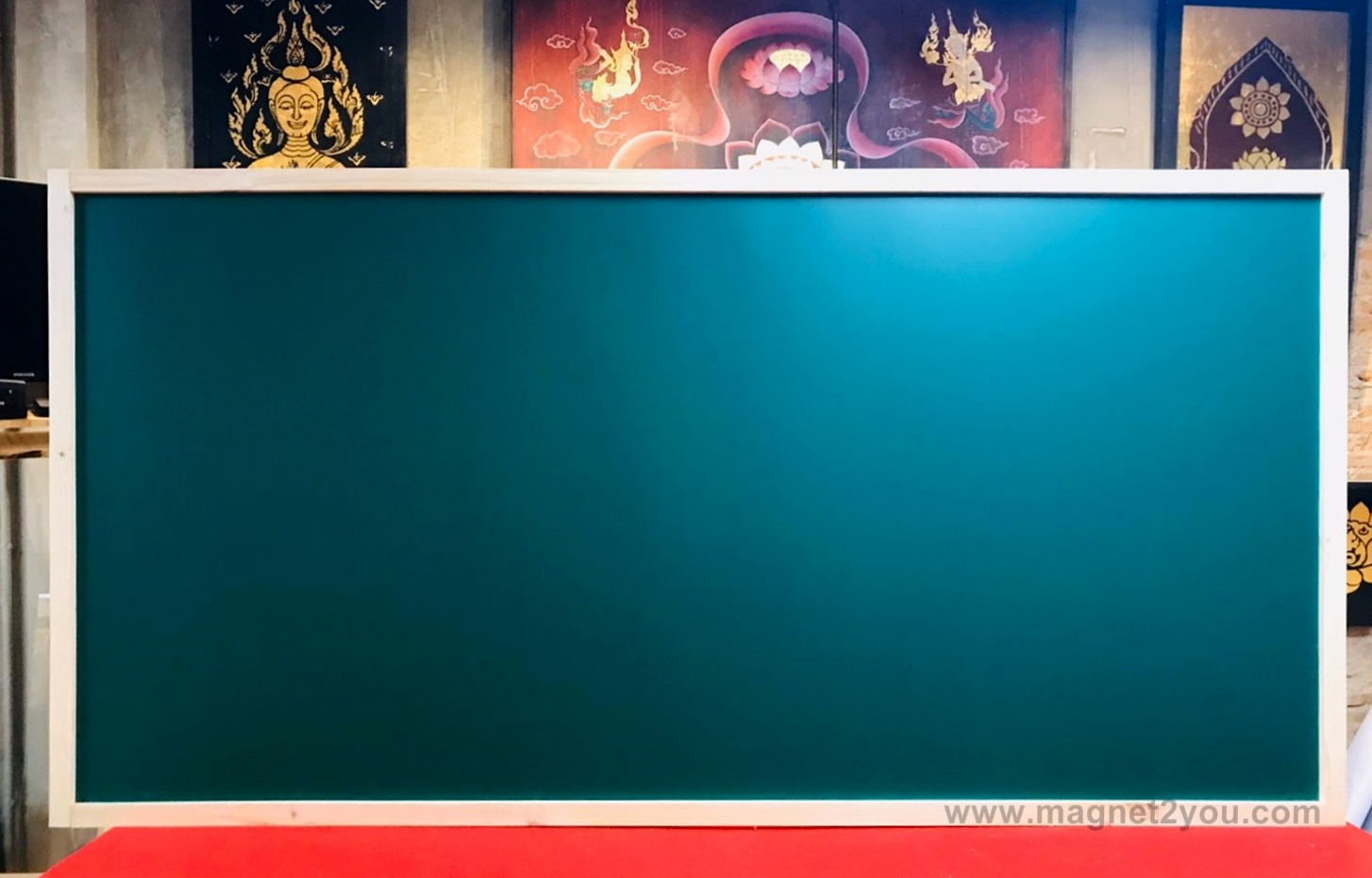 กระดานเขียว 120x240 ติดผนัง (โครง 10 MM) กรอบไม้สนเลือกสีได้