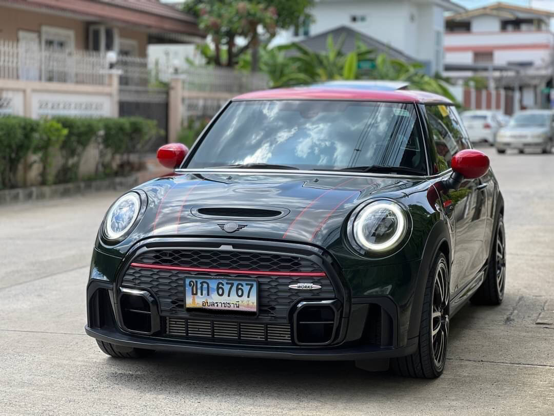 MINI John Cooper Works LCI ปี 2021