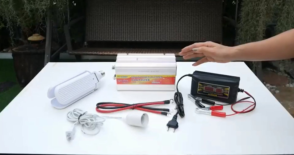 อินเวอร์เตอร์ แปลงไฟ 12V เป็น 220V ขนาด 3,000W ยี่ห้อ SUOER