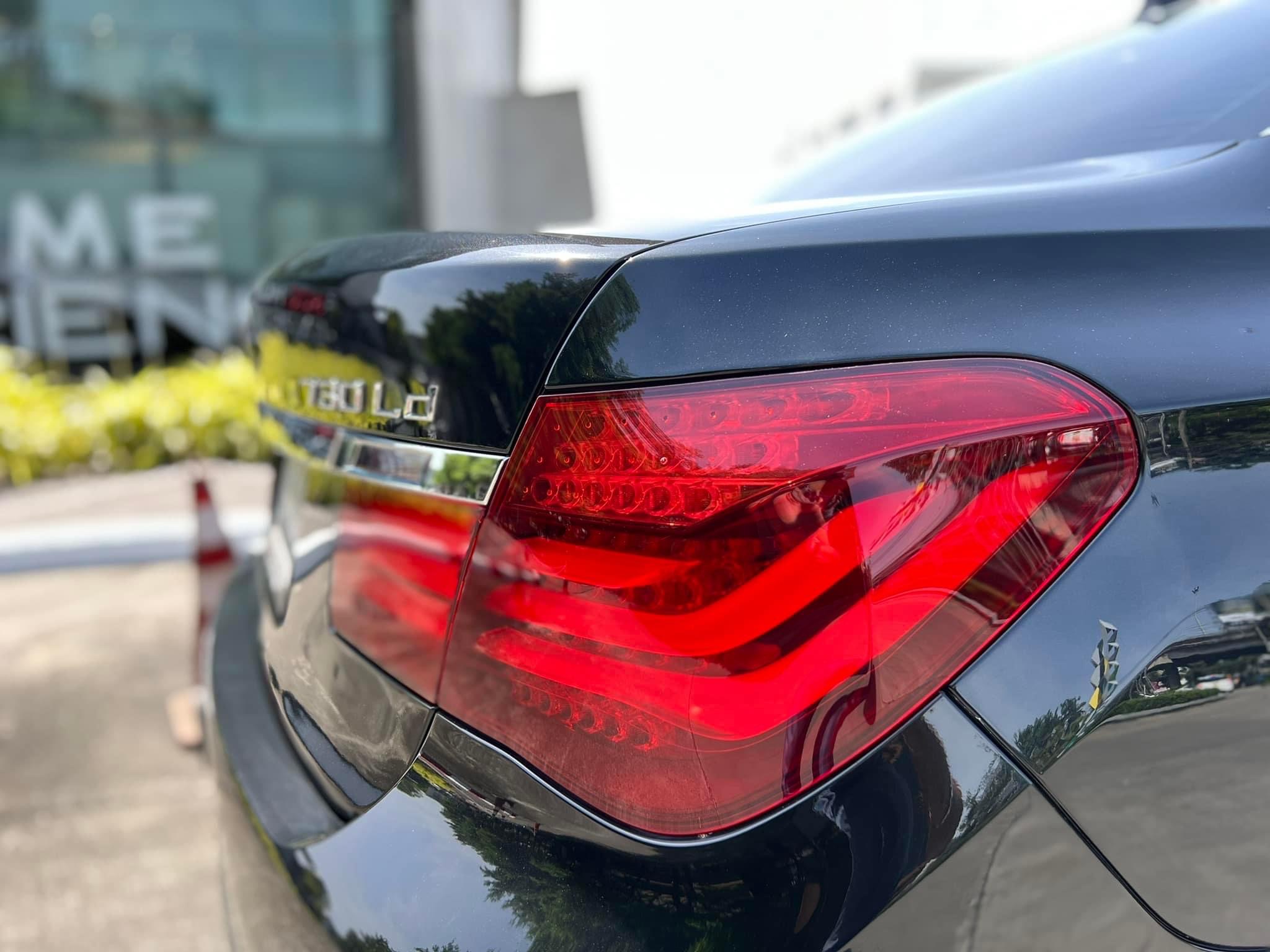 BMW 730LD Lci ประตูดูด หลังคาซันรูฟ ปี 2015
