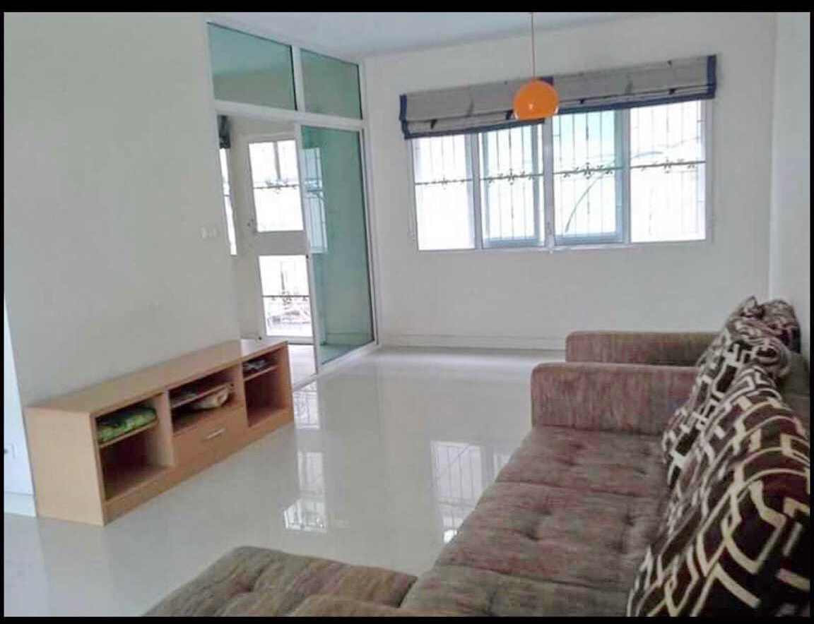 บ้านให้เช่า “ใกล้วงเวียนพระราม 5 “ สภาพใหม่มาก