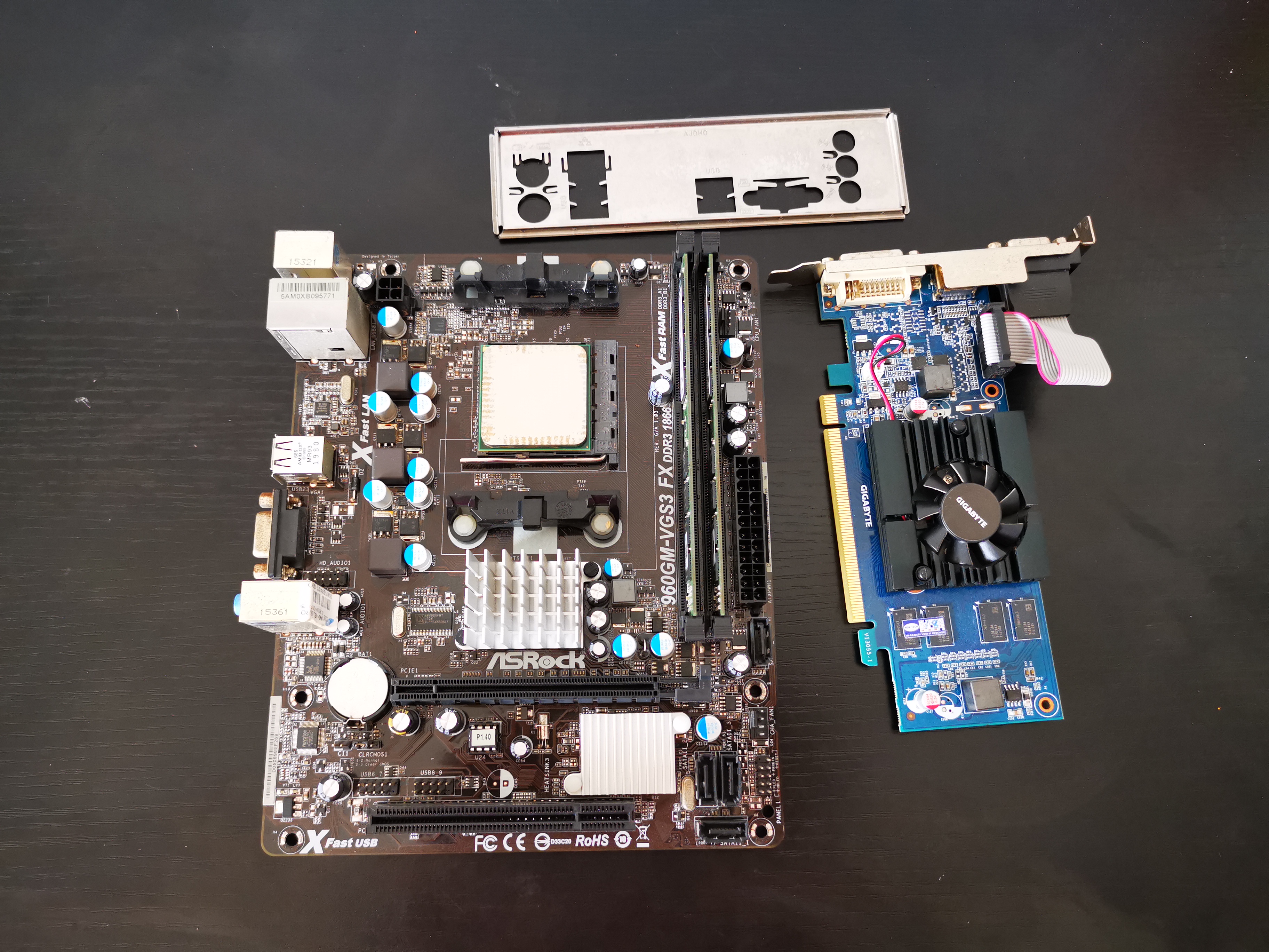 ยกเซ็ต FX 6300 +Ram 8G + การ์ดจอ Geforce N210