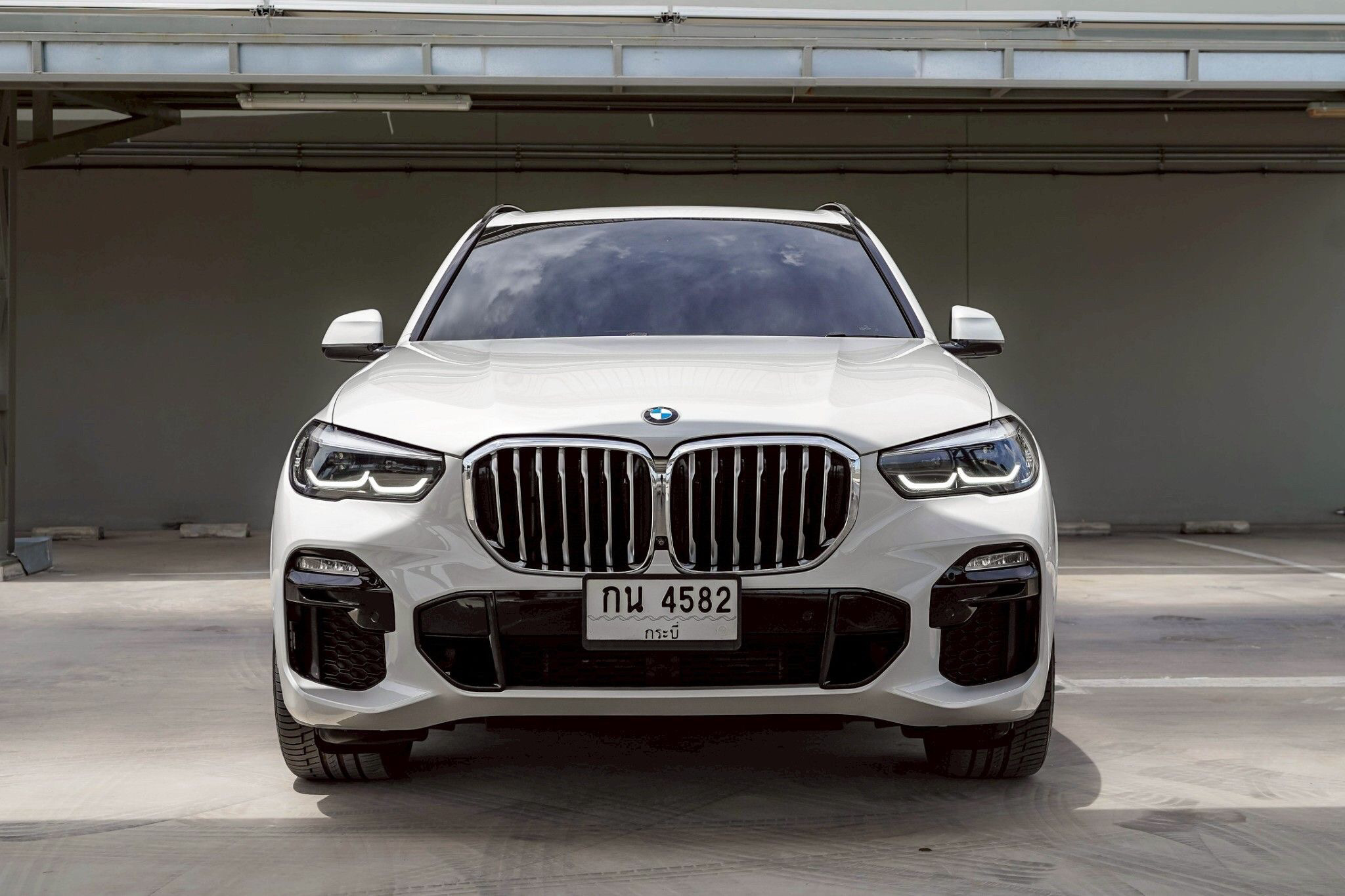 BMW X5 30d M-Sport (G05) ขาว/น้ำตาล ปี 2018
