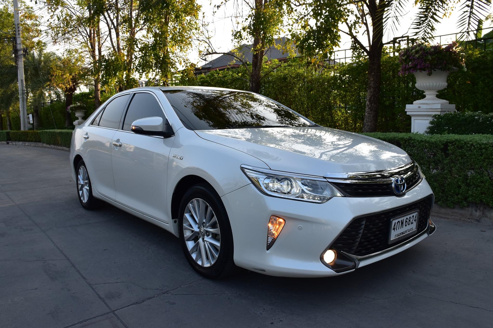 TOYOTA CAMRY 2.5HV NAVI ปี2015