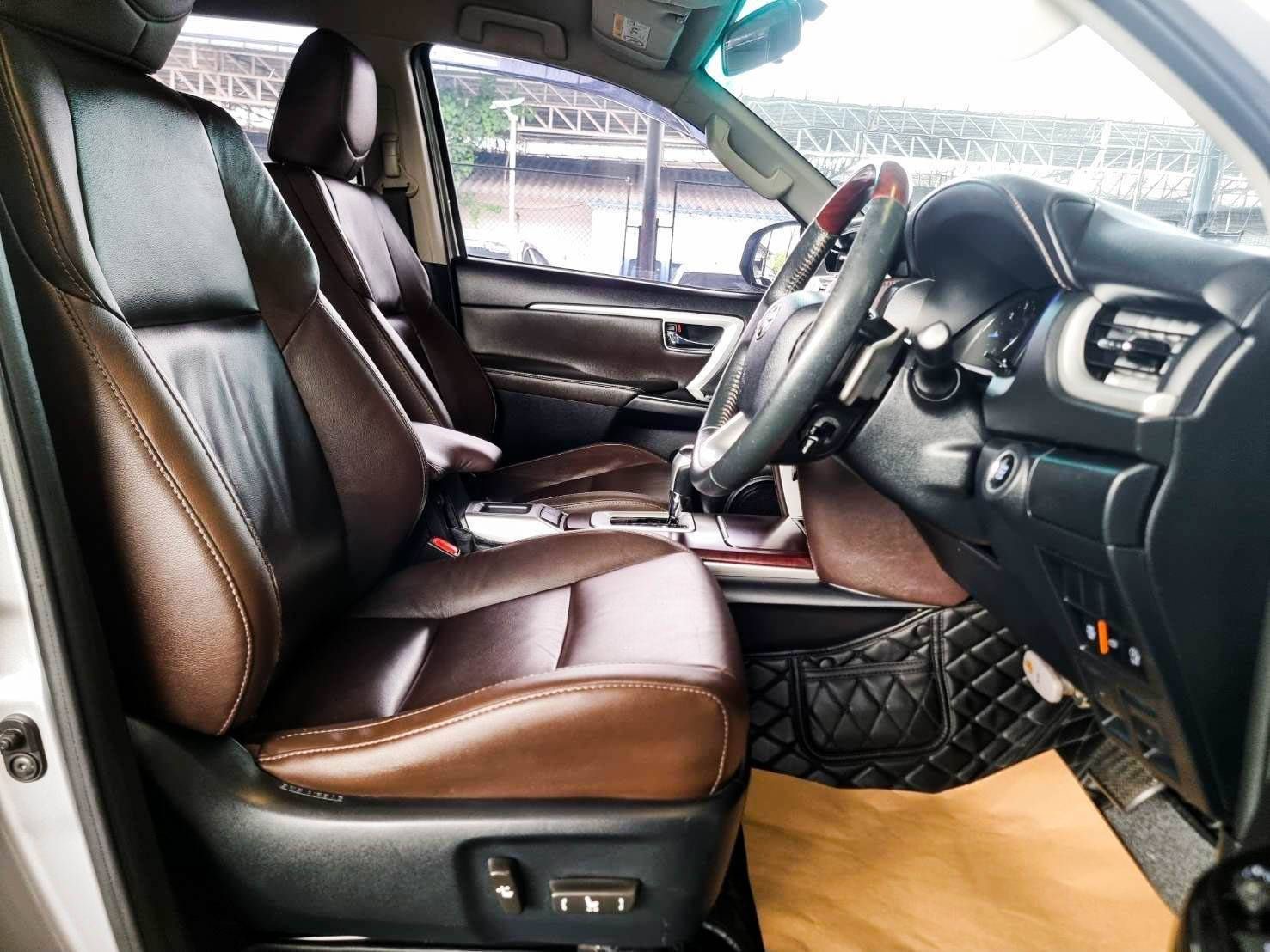 TOYOTA FORTUNER 2.8 V 2WD ปี2016