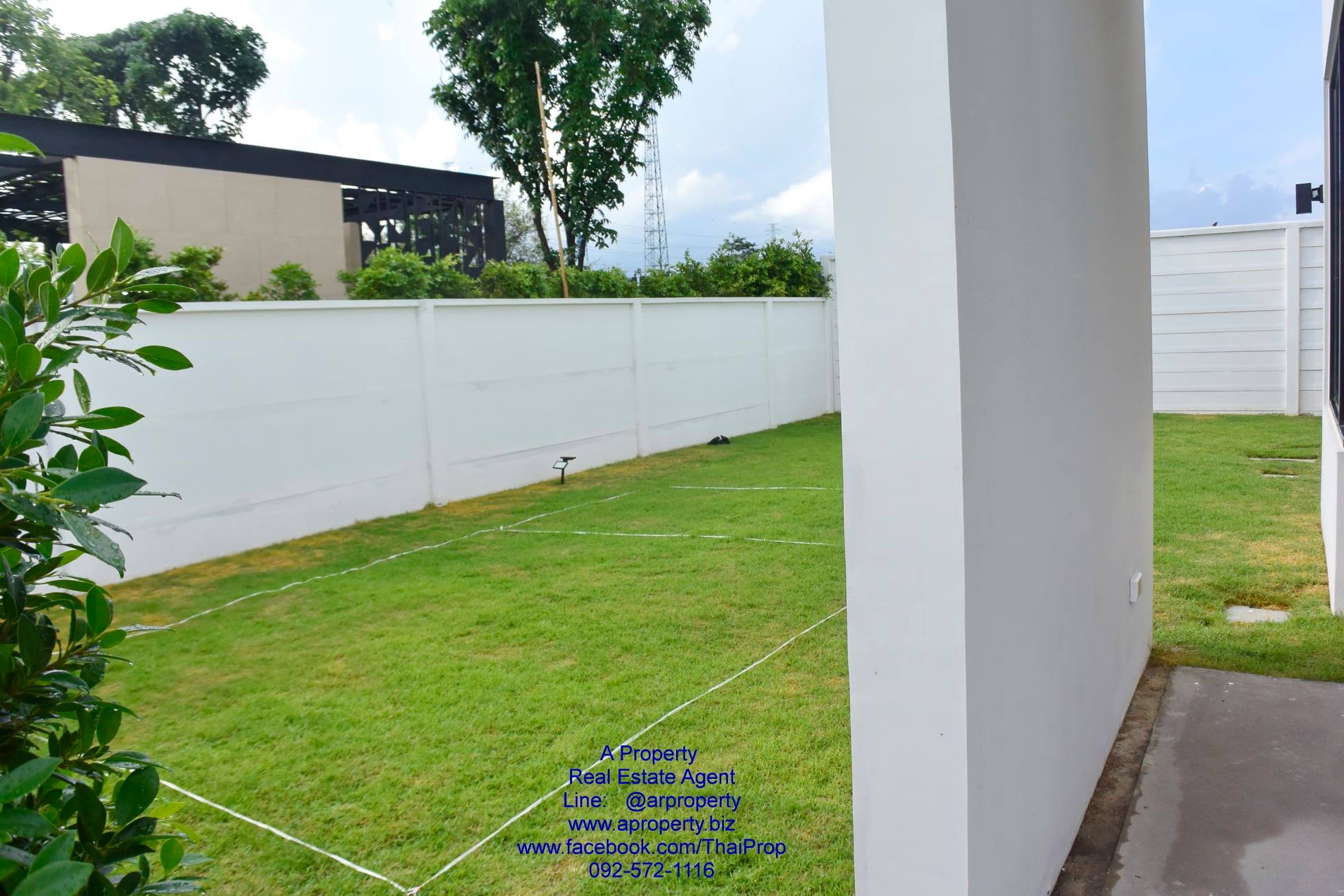 ขาย บ้านแฝดหลังมุม COMO Bianca - Bangna