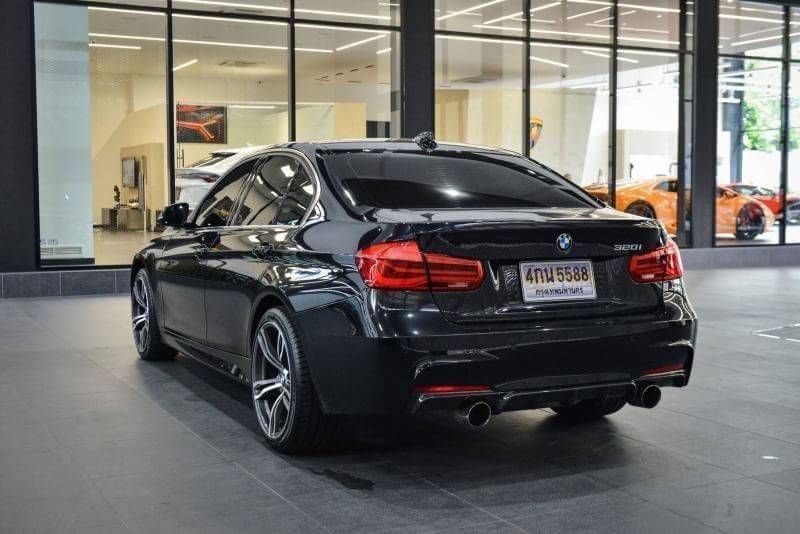 BMW F30 รุ่น 320i M Performance (Lci)ปี 2016