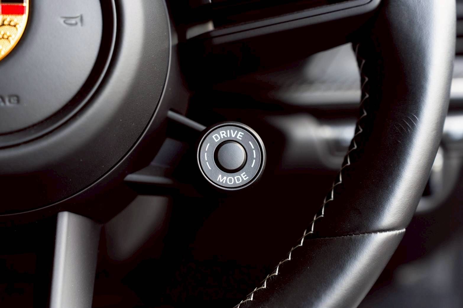 Porsche GT3 4.0 992 coupe MT (ป้ายแดง) ปี 2025