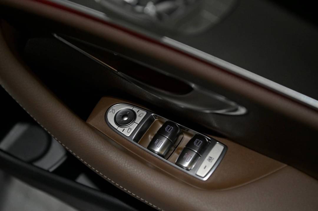 Mercedes-Benz E350e Avantgrade ปี 2019