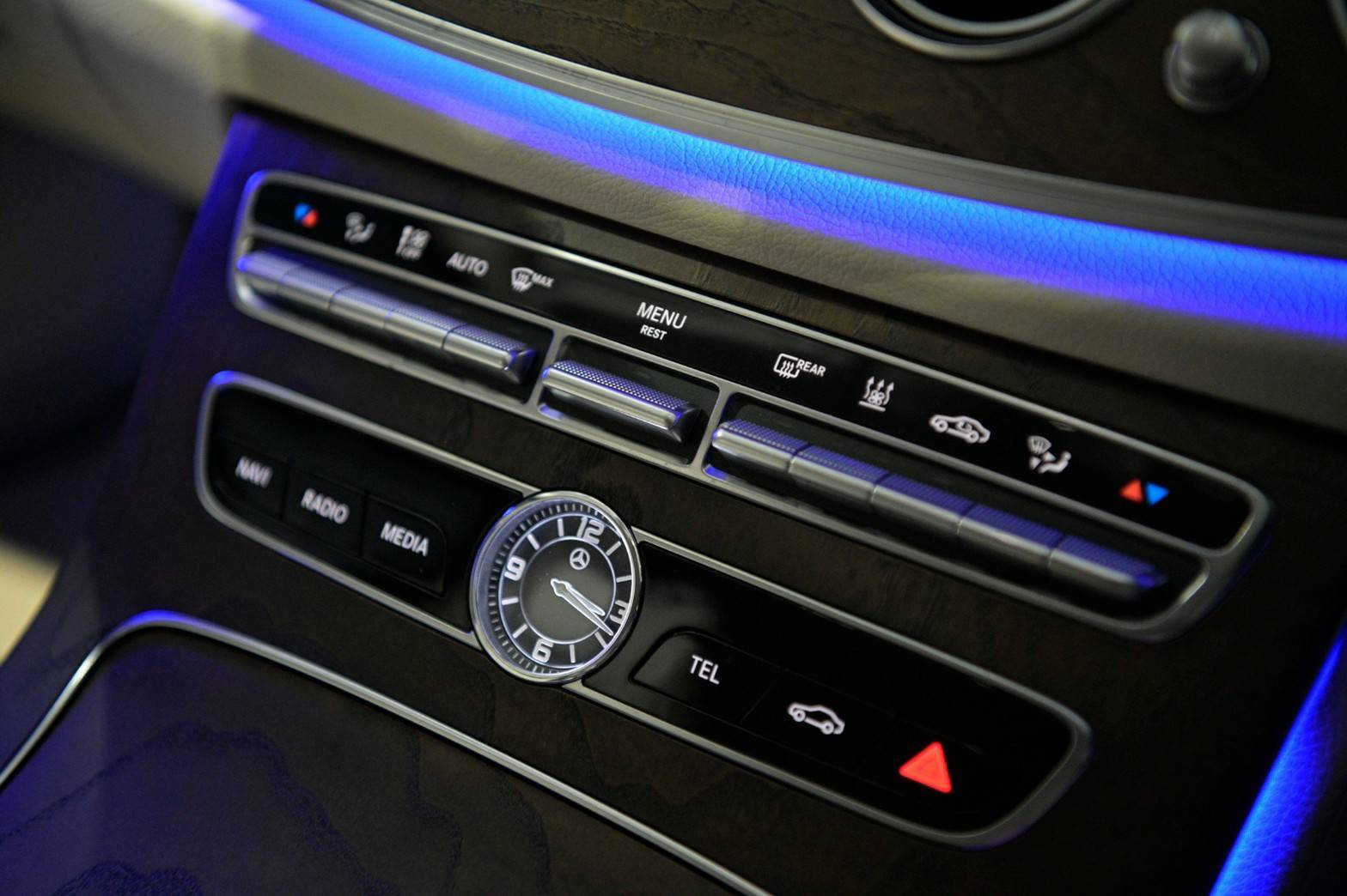Mercedes-Benz E350e Exclusive ปี 2018