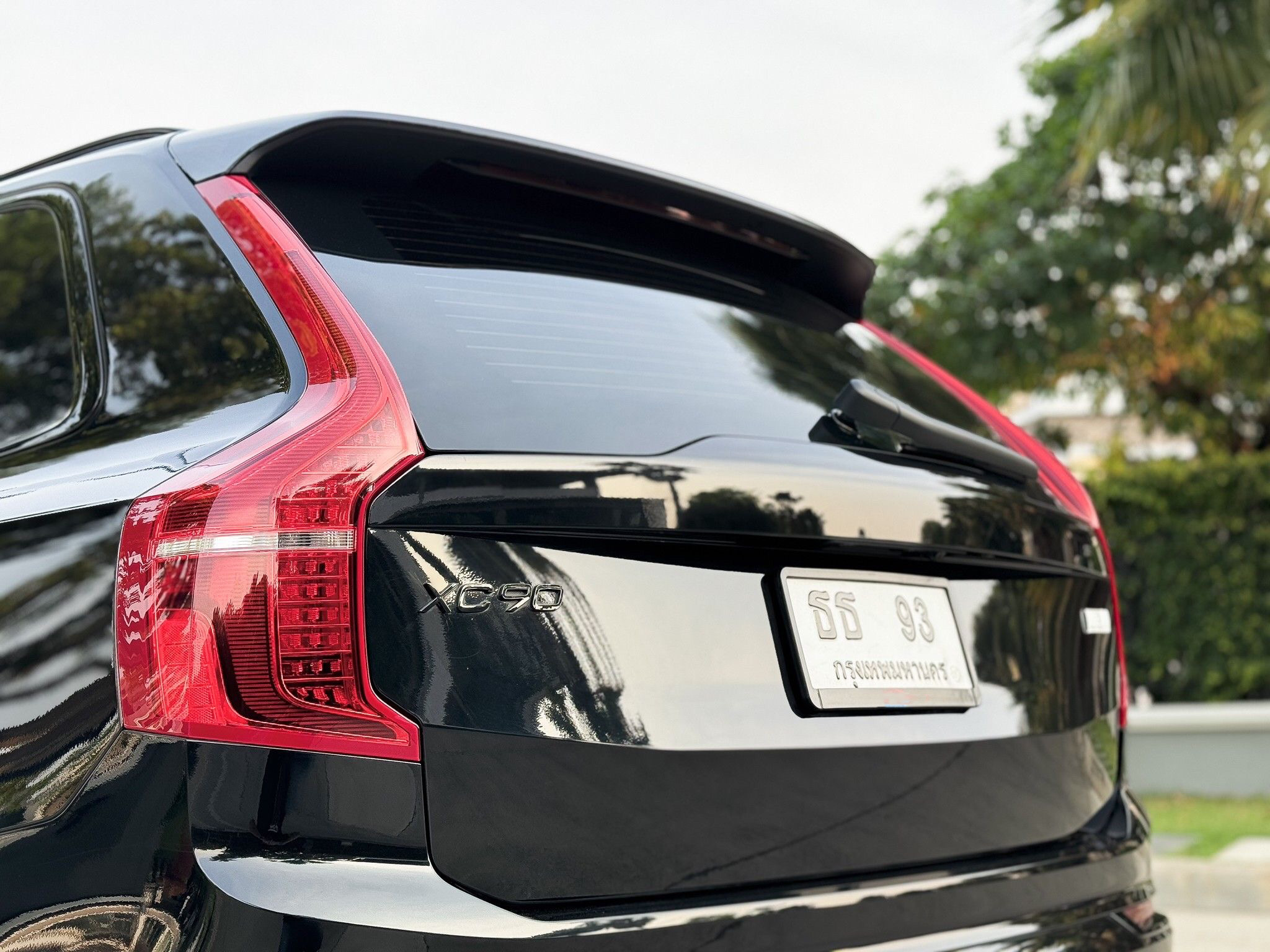 Volvo XC90 Recharge AWD R-Design ปี 2022