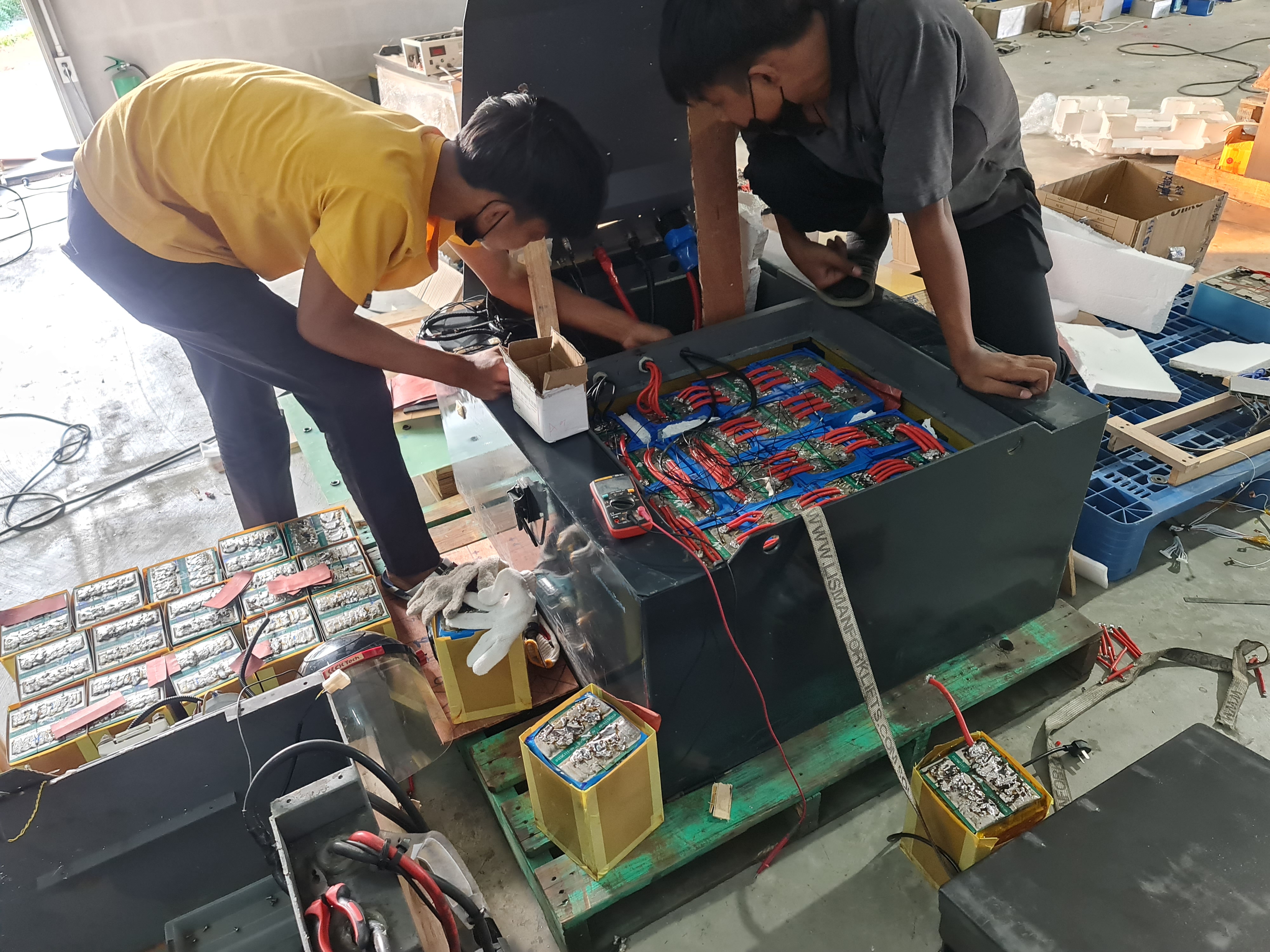 แบตเตอรี่ลิเธียมสำหรับรถโฟลค์คลิฟท์ไฟฟ้า 48v 540Ah ทำจากแบต BYD